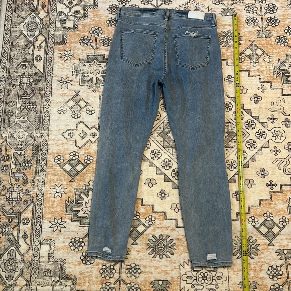 🎉HP🎉PISTOLA 29 Cassie- high waist & straight leg jeans w distressing—see photos - Picture 8 of 11
